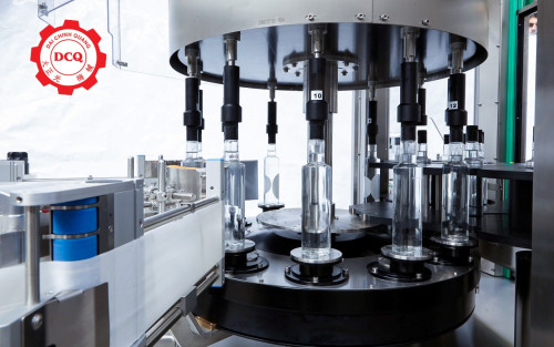 Máy dán nhãn decal